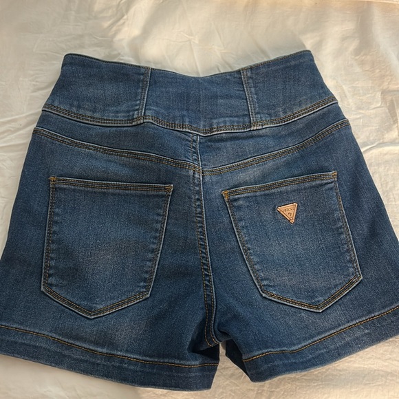 Guess - Picture 2 of 2